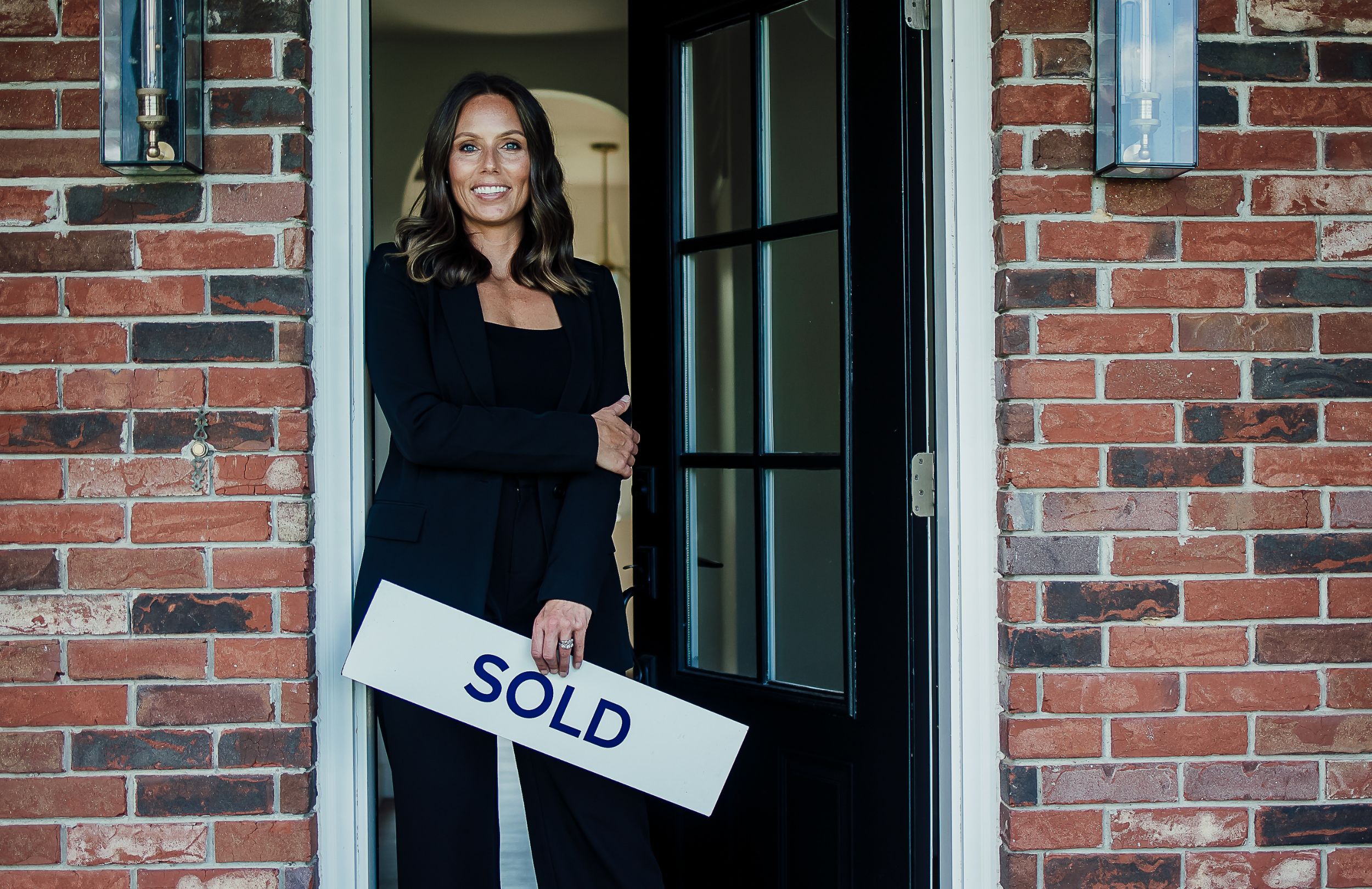 Amanda Goins Southern Illinois real estate agent helping first-time home buyers in Marion IL